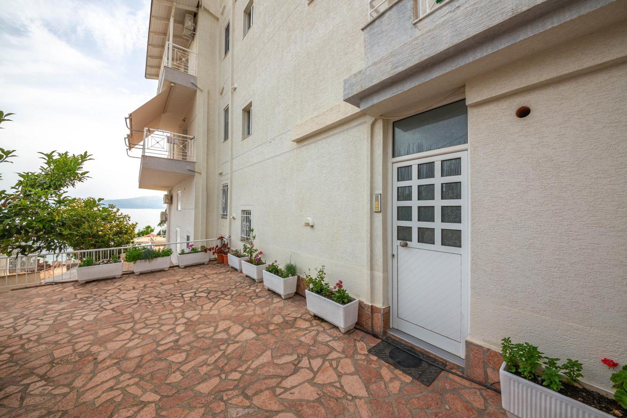 Apartments Cikuli Sarande Bagian luar foto