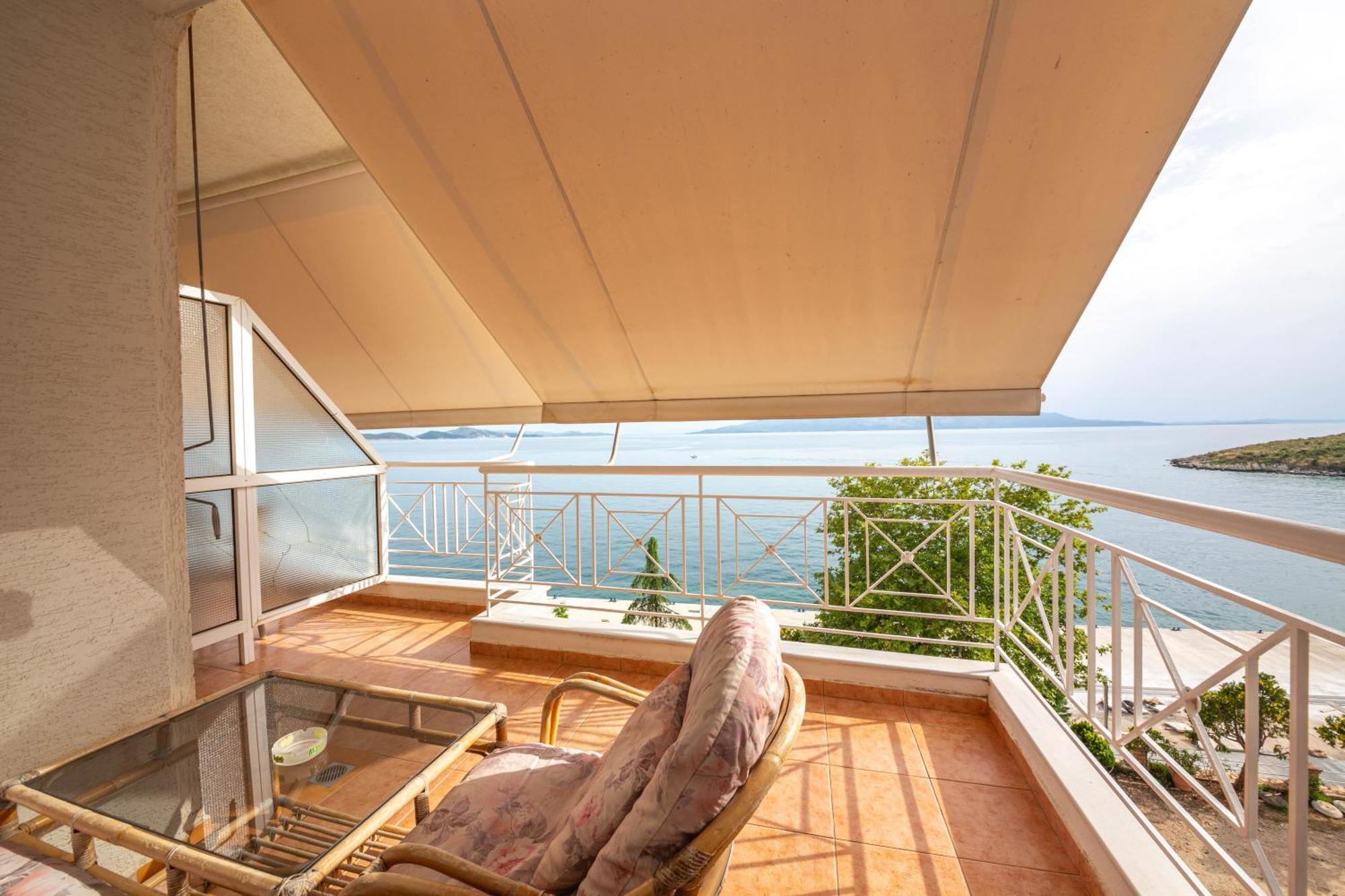 Apartments Cikuli Sarande Bagian luar foto