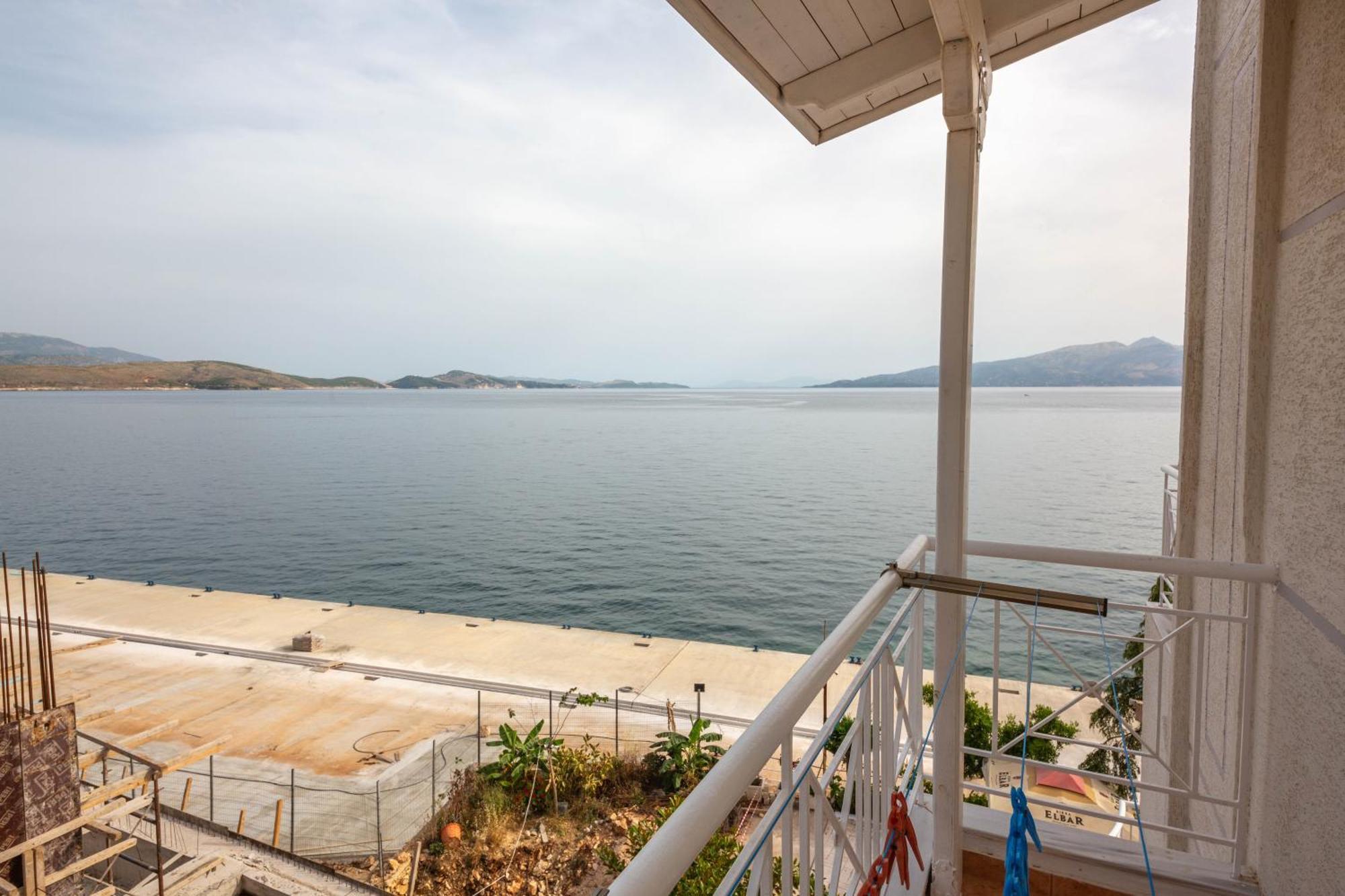 Apartments Cikuli Sarande Bagian luar foto