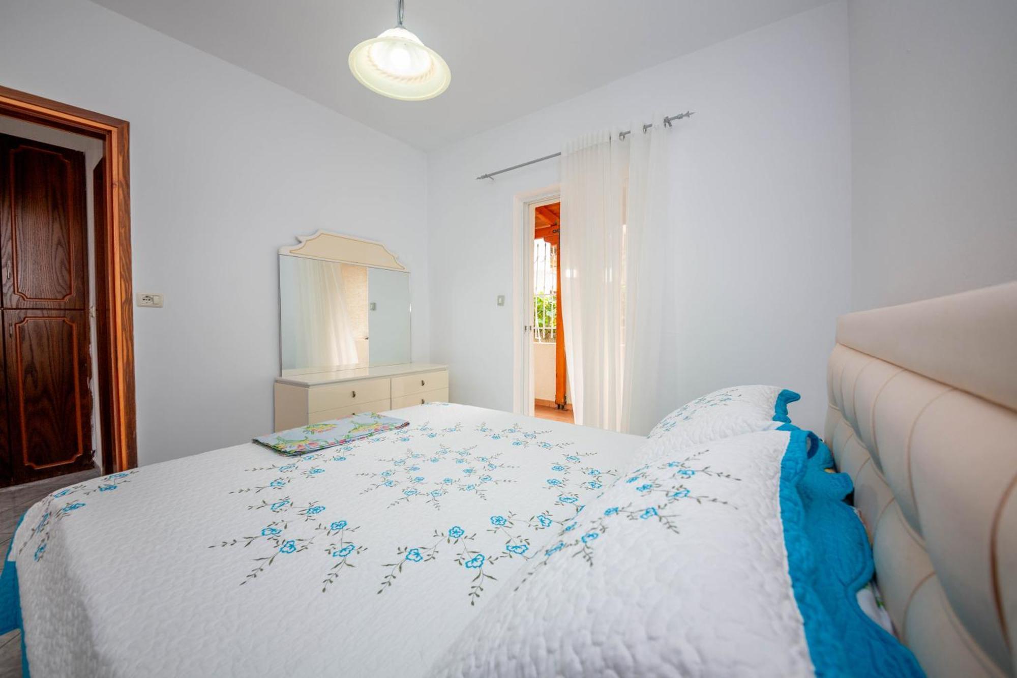 Apartments Cikuli Sarande Bagian luar foto