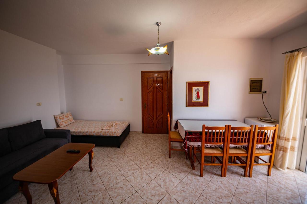 Apartments Cikuli Sarande Bagian luar foto
