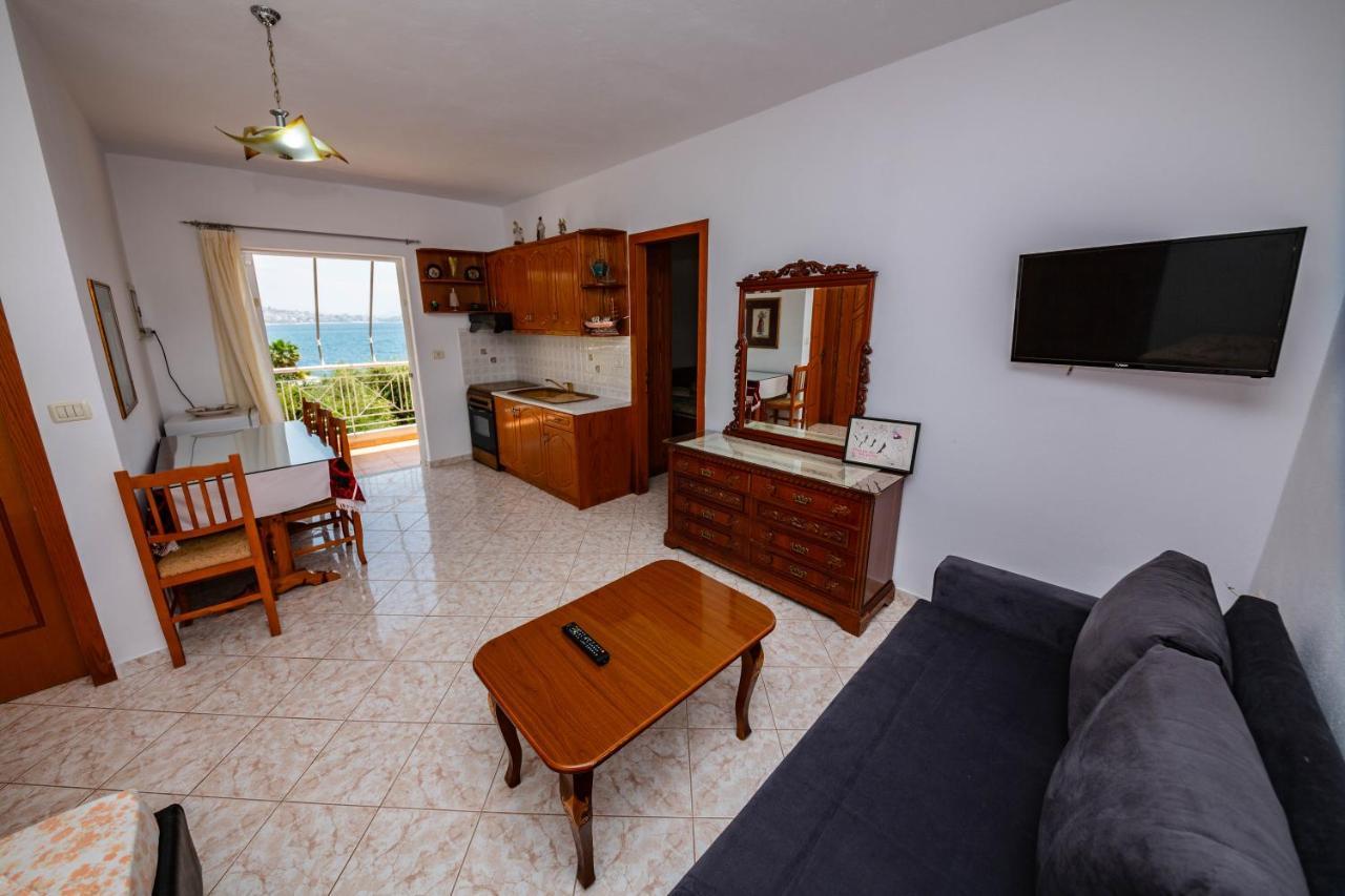 Apartments Cikuli Sarande Bagian luar foto