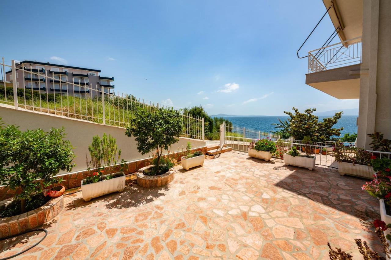 Apartments Cikuli Sarande Bagian luar foto